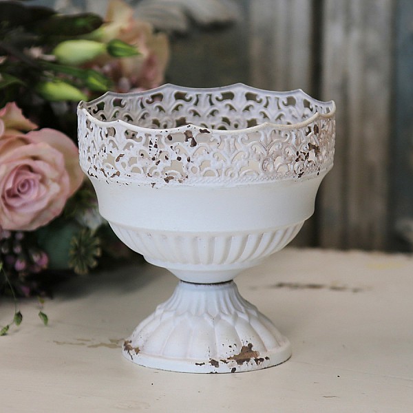 Metal Pot with lace edge - Antique Cream
