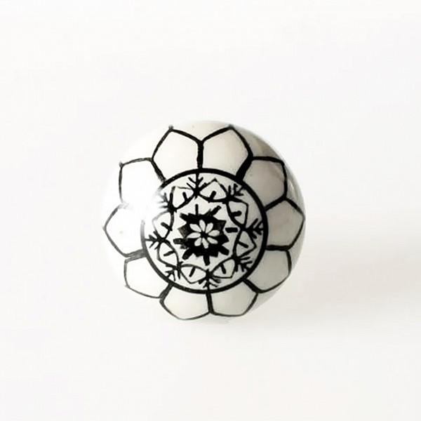 Porzellanknopf Weiß mit schwarzem Blumenmuster