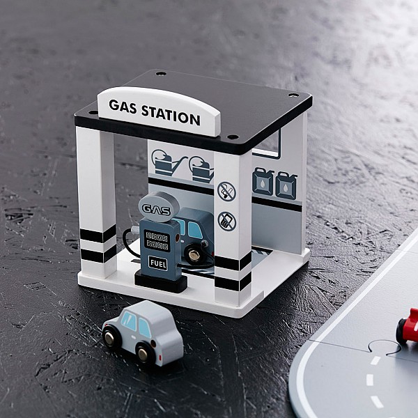 Kids Concept Gas Station