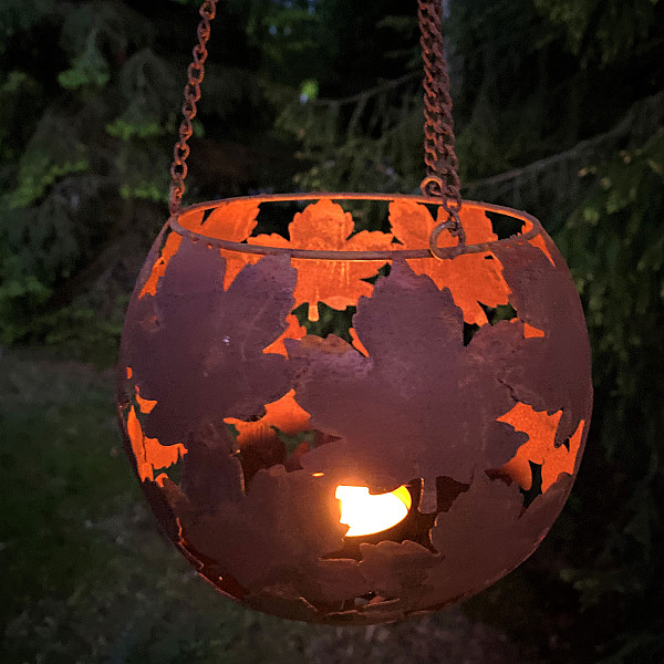 Hängender Ahornglobus