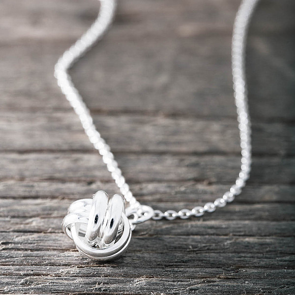 Halskette Runder Knoten