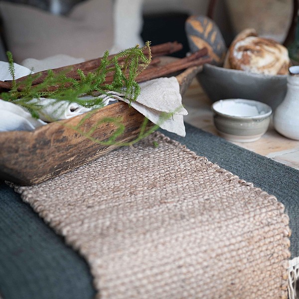 Table Runner Jute