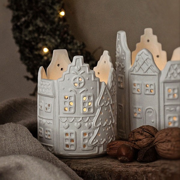 Majas Candle House Gingerbread