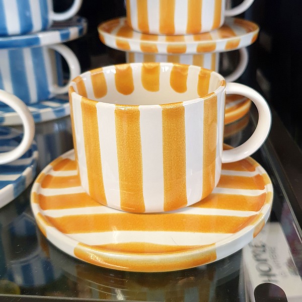 Tasse mit Untertasse Monica