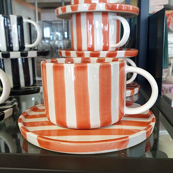 Tasse mit Untertasse Monica