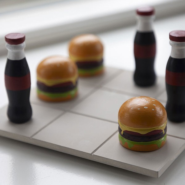 Three in a row Burgers / Soda Bottles