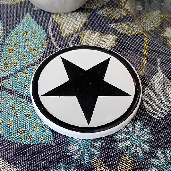 Coasters Star - Black