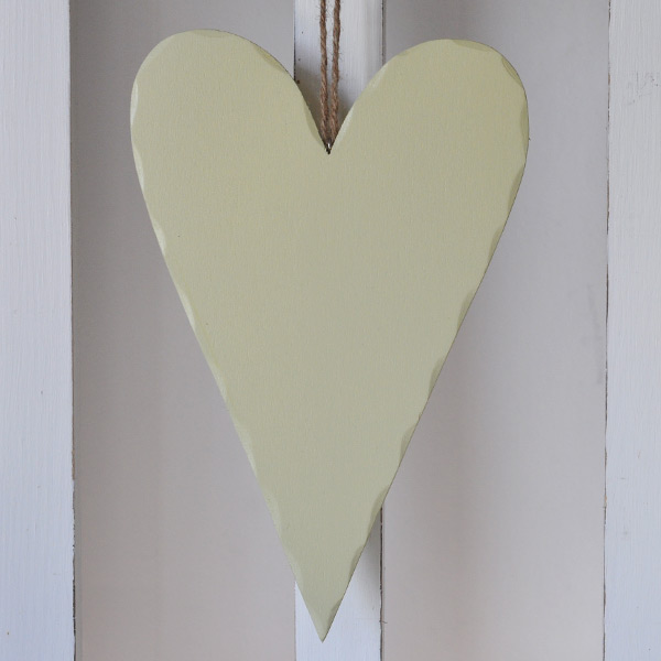 Wooden Heart Olive green - 27 cm