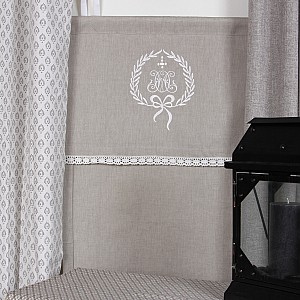 Roman Blind Emmy Leinen