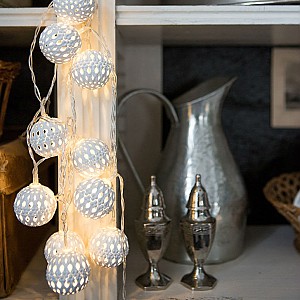 Ljusslinga Metallbollar