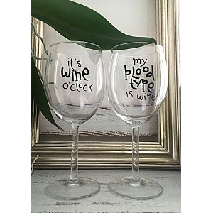 Vinglas It's wine o'clock