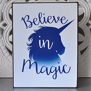 Plåtskylt Unicorn Believe in magic