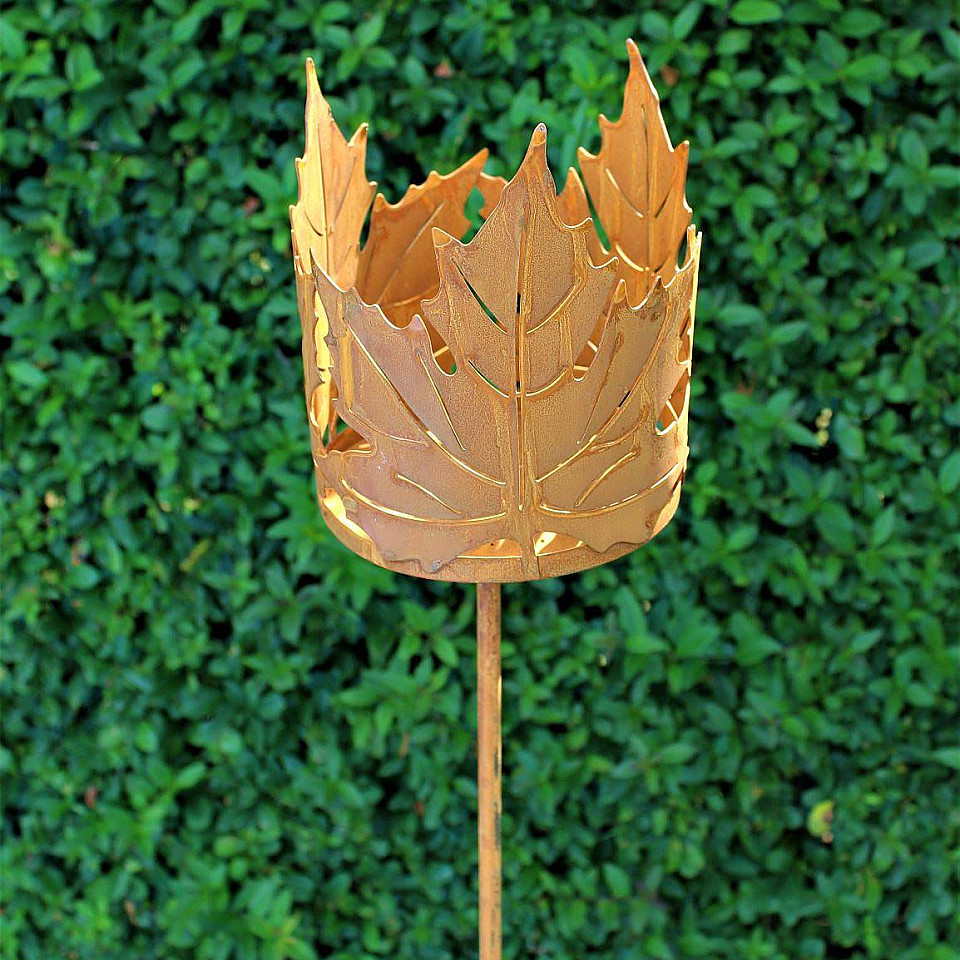 Outdoor Candle Holder / Pot on rod Maple