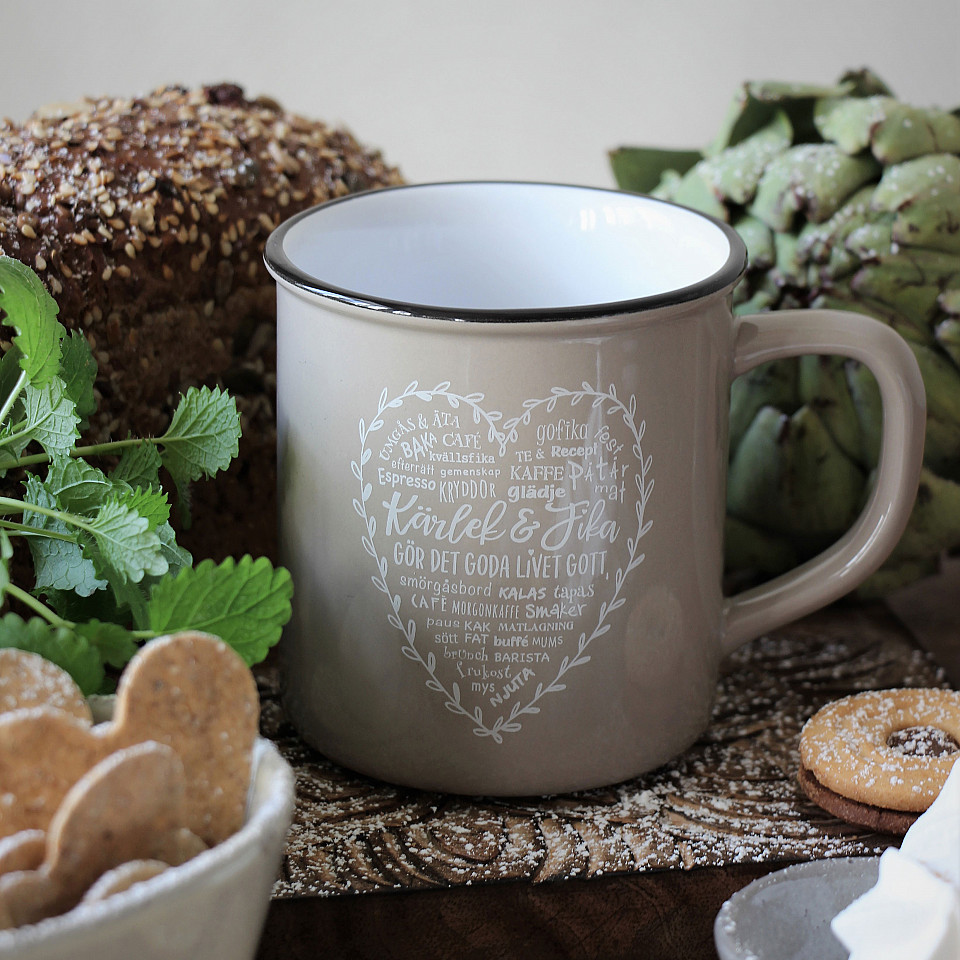 Majas Becher Kärlek & Fika Hertz