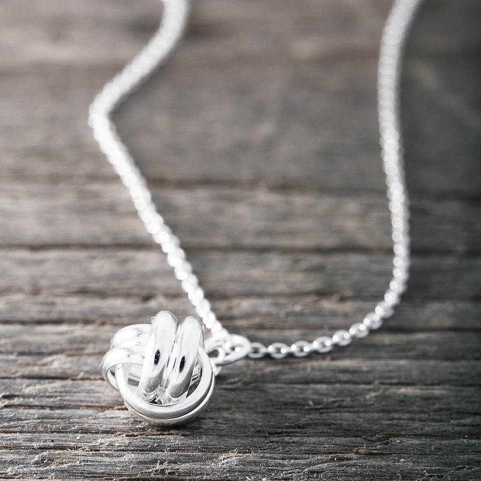 Necklace Round Knot - Silver