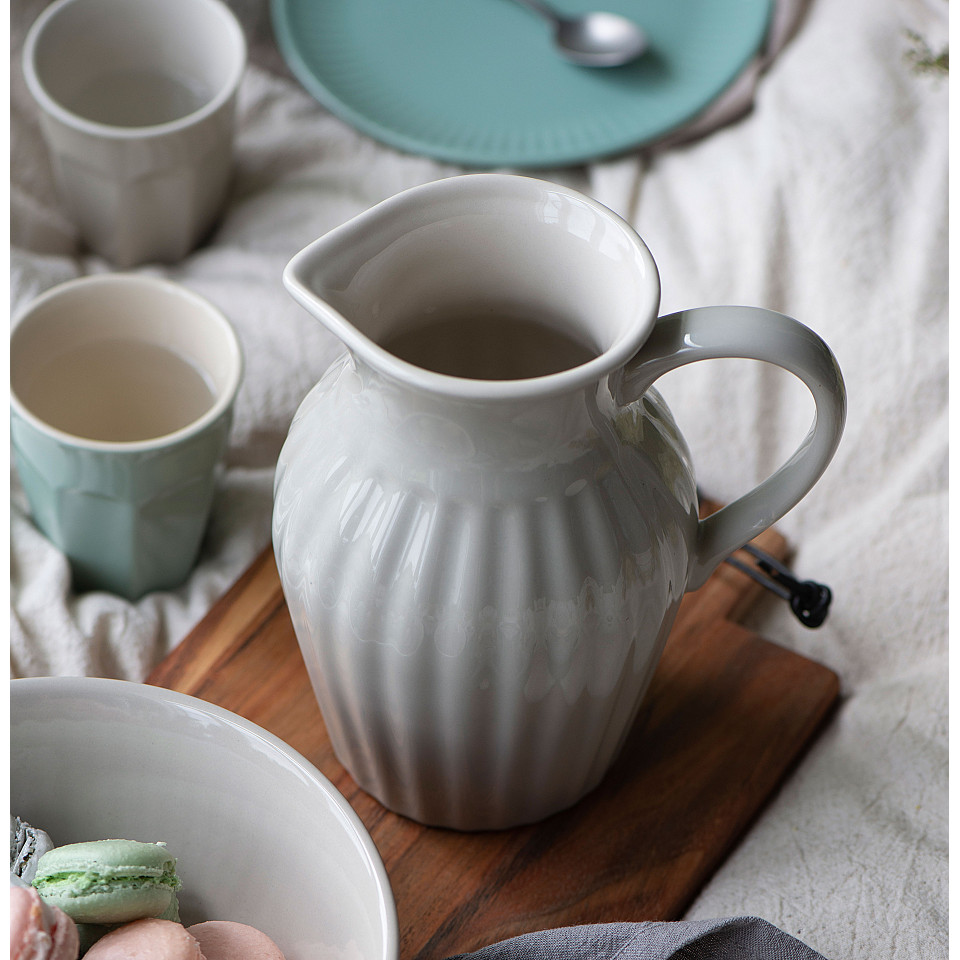 Jug Mynte 1.7 Litre - Latte