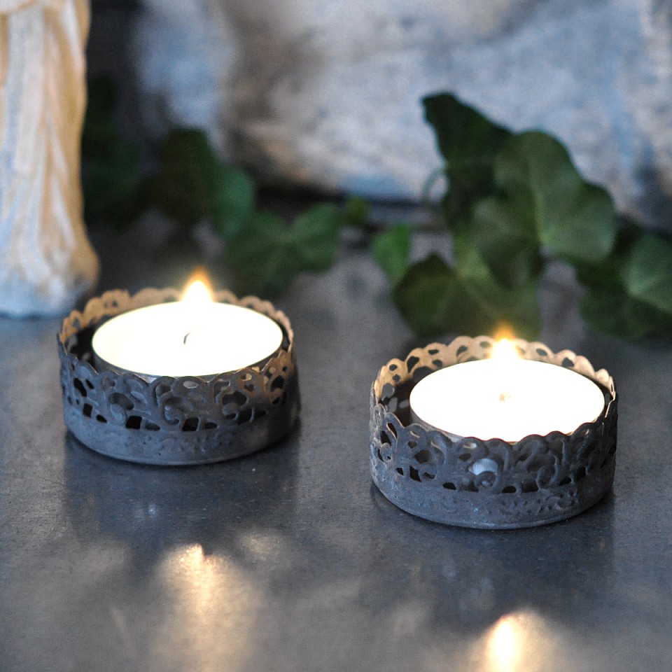 Candle Holder in zinc
